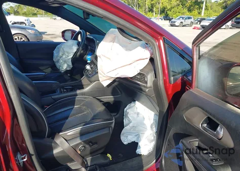 2021 Chrysler Pacifica Limited Awd z USA, uszkodzony, nr VIN 2C4RC3GG6MR574200